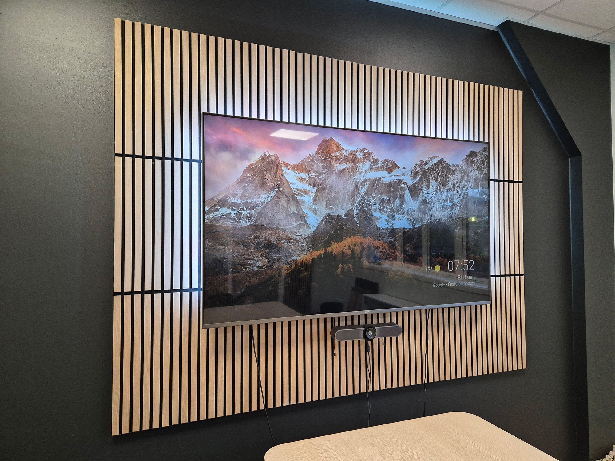 Sonik SlatWall Tile